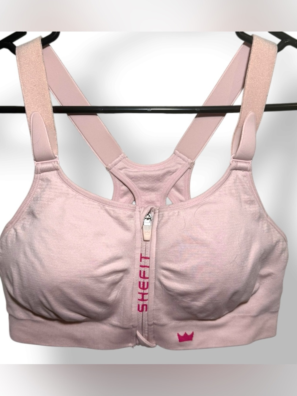 SHEFIT Ultimate Sports Bra size Luxe (L, D, DD)